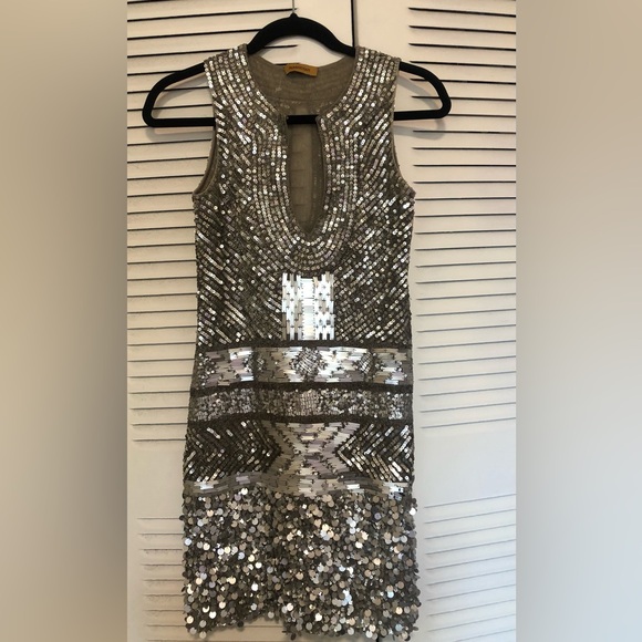 Farahkan sequin silverbeaded dress size XS, Small New! - Picture 4 of 10